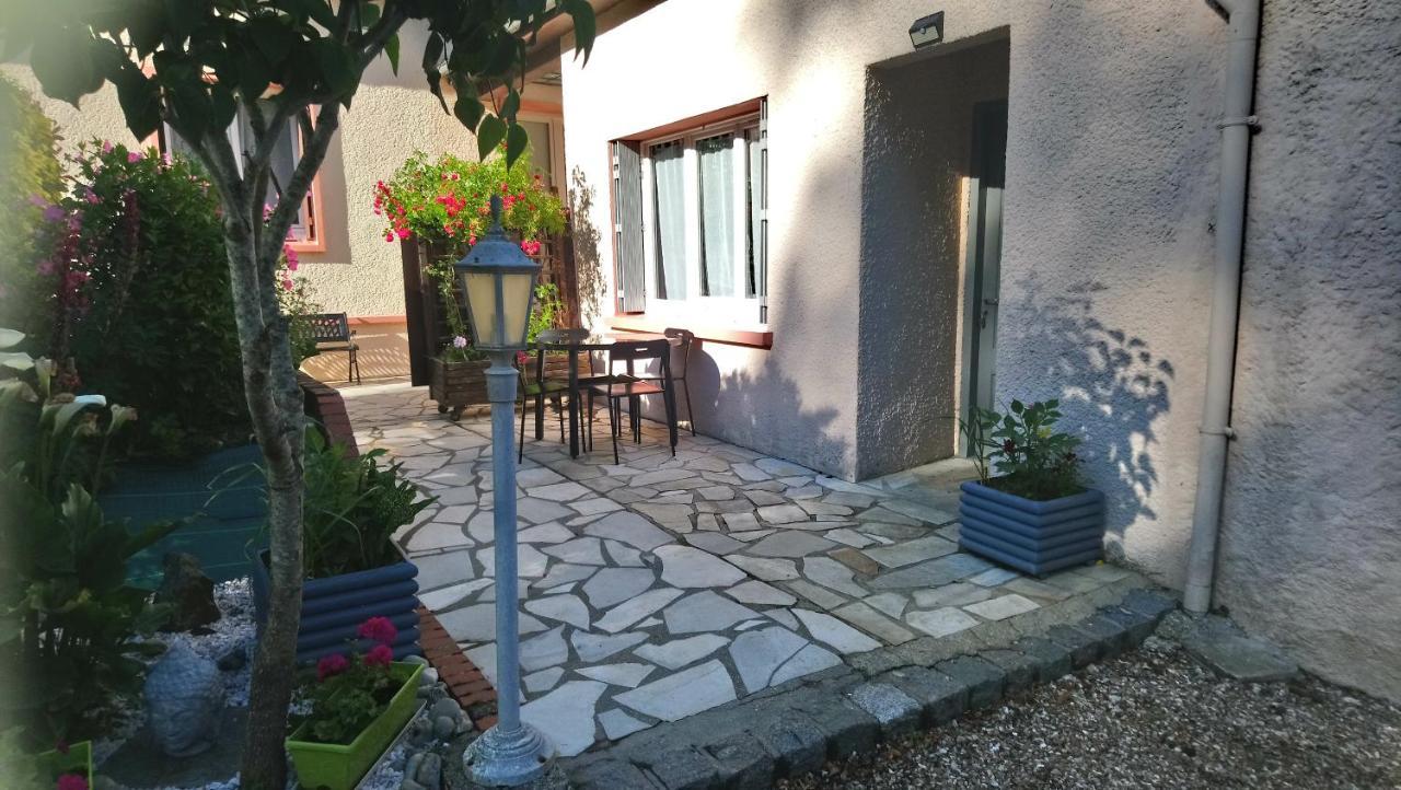 4 Rue Guy de Maupassant Apartamento Valmont  Exterior foto